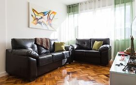 Ocean Breeze - 3 Quartos, 2 Banheiros, Garagem, Ar Condicionado, Moderno, Silencioso, Andar Alto, Vista Livre, Internet 250mbps, 2 TVs Smart, Praia Ipanema, Metro, Porteiros 24 Hrs e Segurança 24Hrs, 2 Elevadores